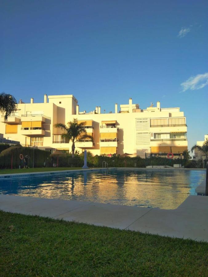 Casa Familiar Para 10 Con Jardin, Bbq, Terraza, Piscina Y Playa Cerca Benalmadena Exterior photo